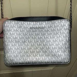 Michael Kors Crossbody Bag